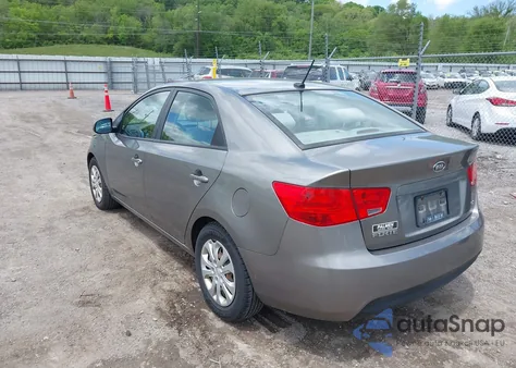 2011 Kia Forte Ex z USA, uszkodzony, nr VIN KNAFU4A29B5396261
